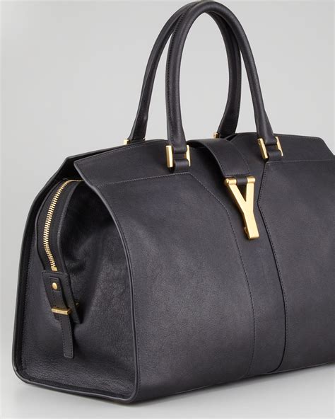 Yves Saint Laurent Medium Cabas Chyc 